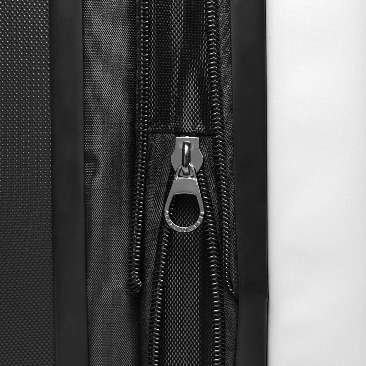 DYNYSTY - Suitcase
