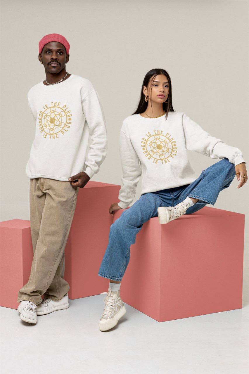 GOD IS THE PLUG - Unisex Heavy Blend™ Crewneck Sweatshirt